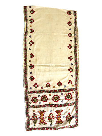 Hand embroidered folk textile sash,Bokani, Kutch (Gujarat) Sindh - 1500 - ahmedabadtrunk.in