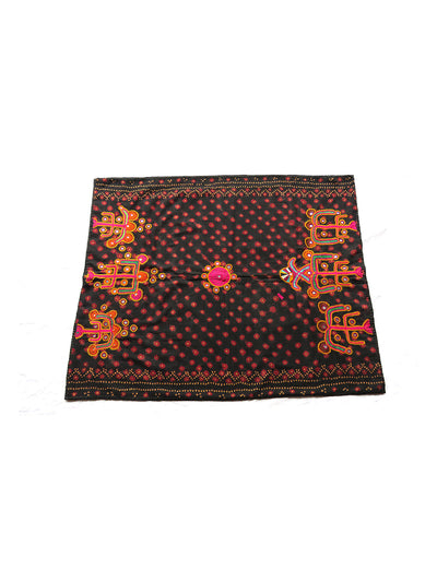 Hand embroidered, Table cloth, Rumal, Kutch (Gujarat) Rabar-968 - ahmedabadtrunk.in